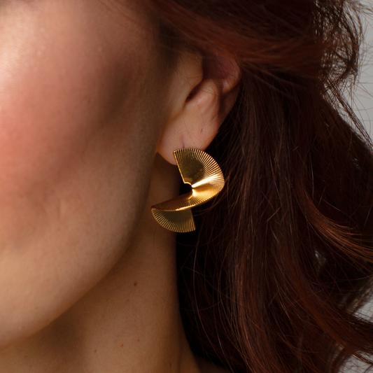 Manu Earrings - Gold