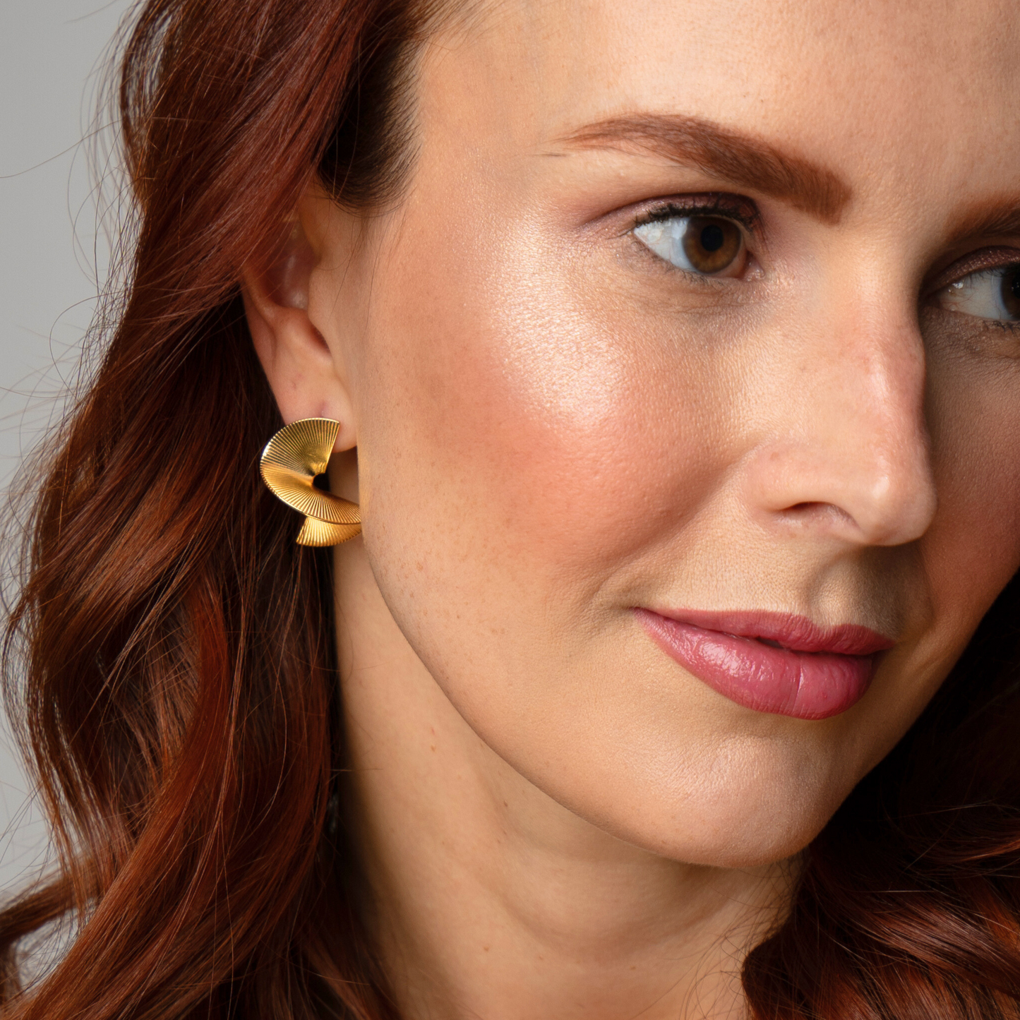 Manu Earrings - Gold