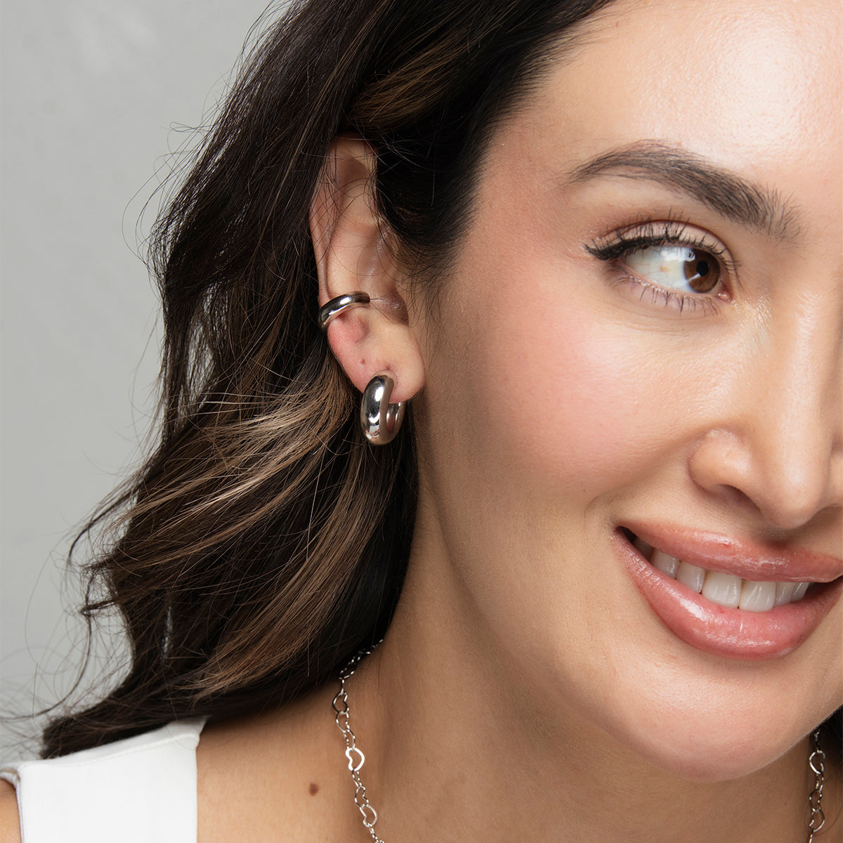 Ear Cuff Sara White Rhodium