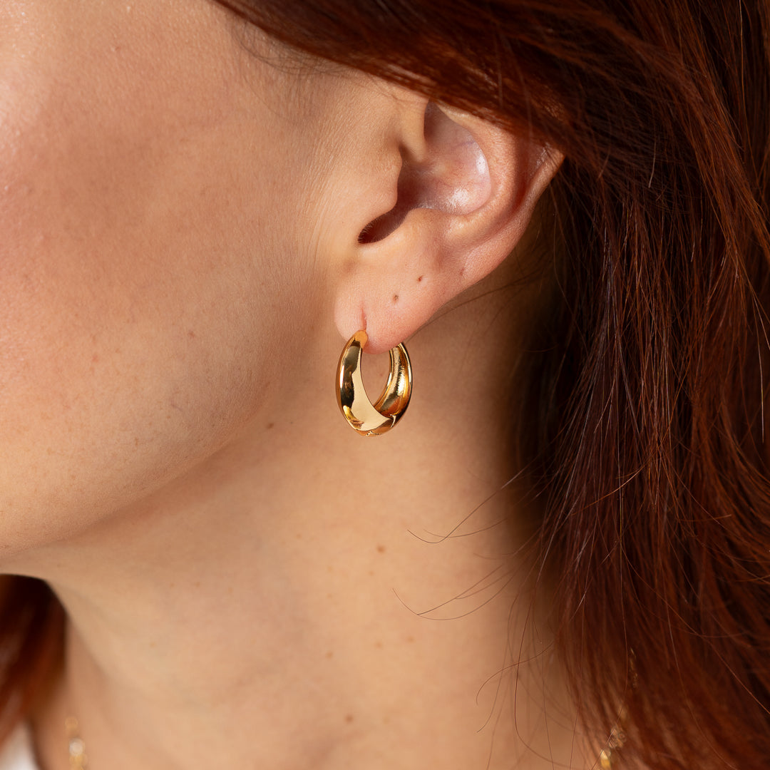 Demi Hoops