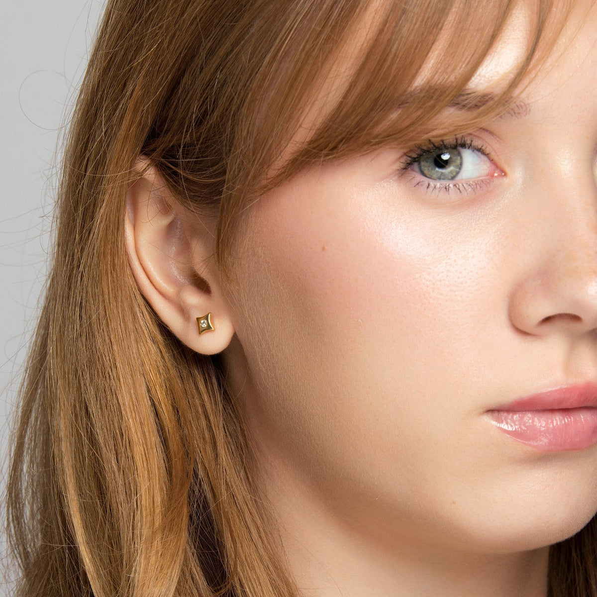 Amara Star Flat Back Earrings