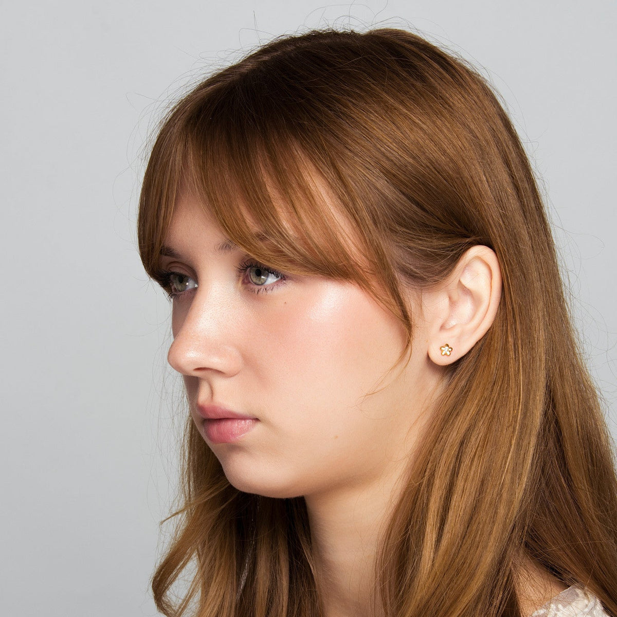 Amara Daisy Flat Back Earrings