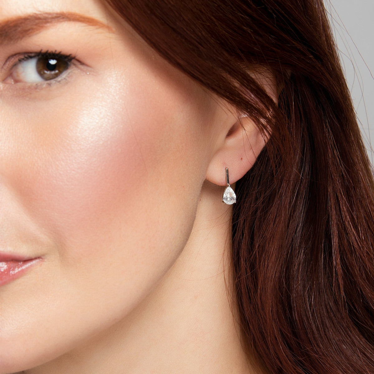 Petra Earrings - White Rhodium