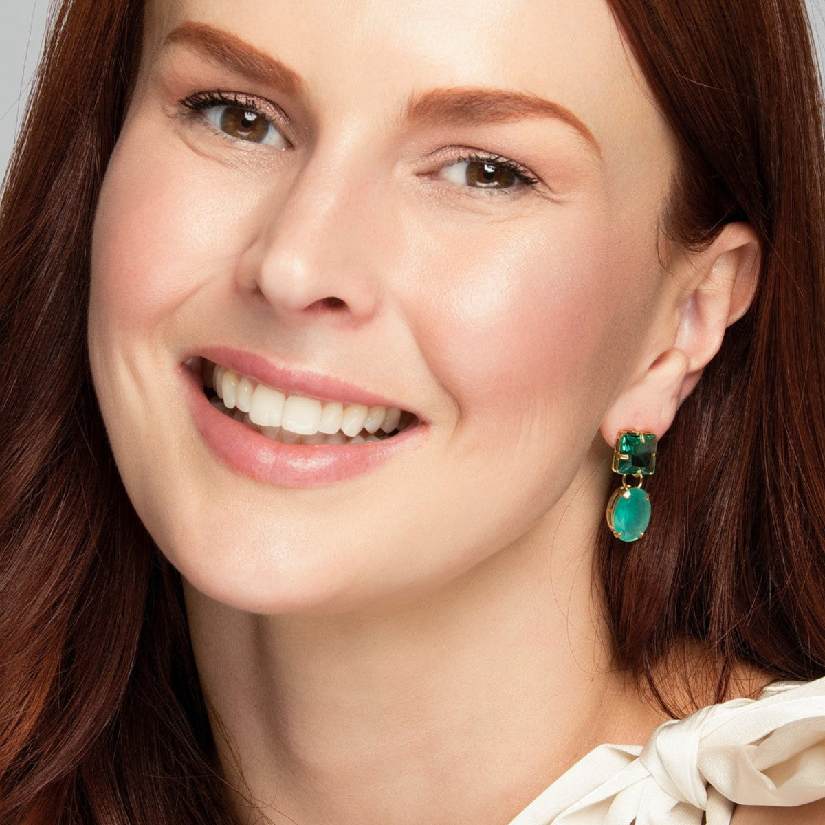 Lily Earrings - Emerald