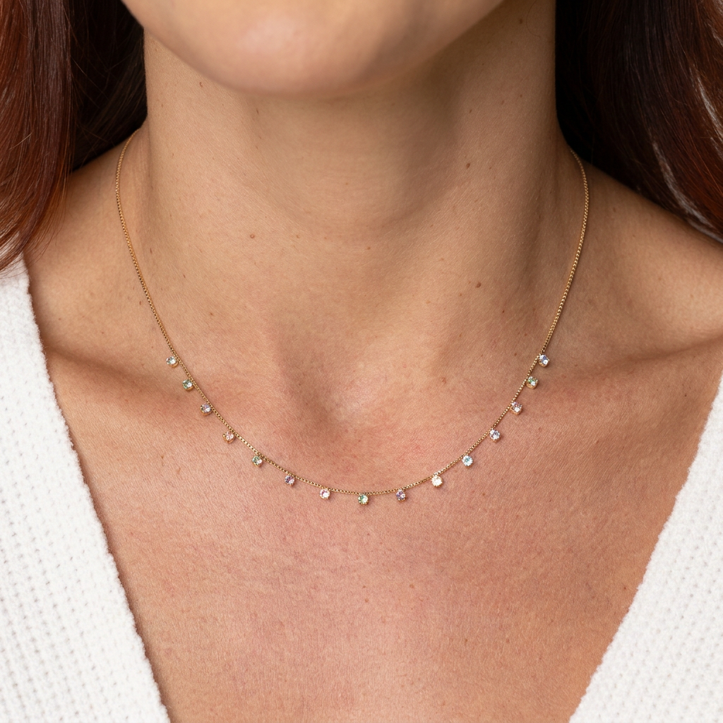 Candy Color Choker com caimento equilibrado e luz suave